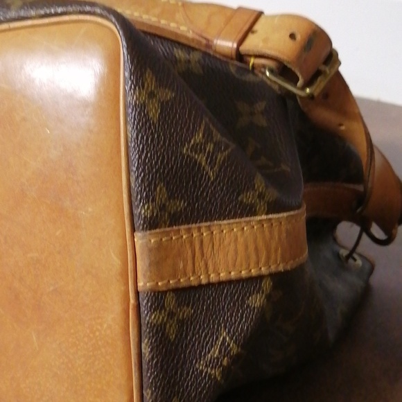 Louis Vuitton vintage bag with authencity qr code certificate - Picture 8 of 13